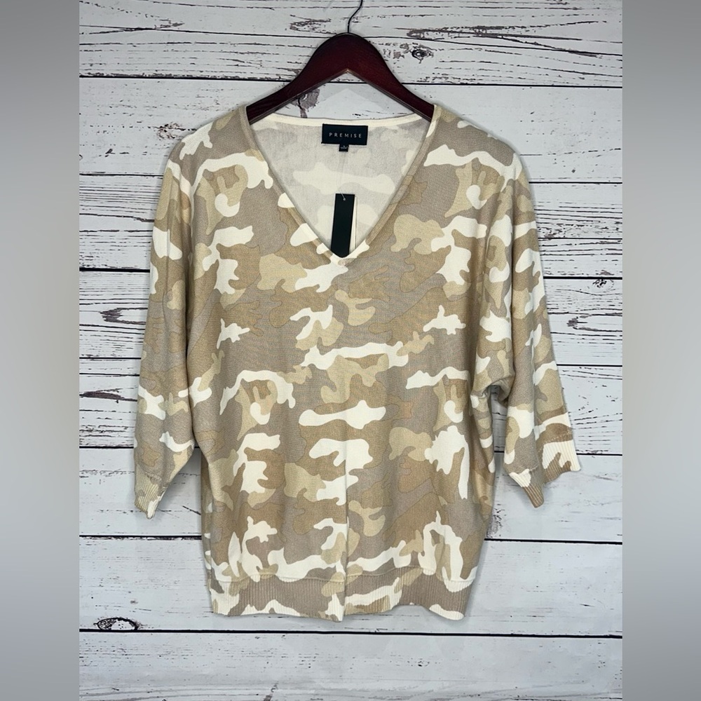 Premise Beige and White Camouflage V-Neck Sweater